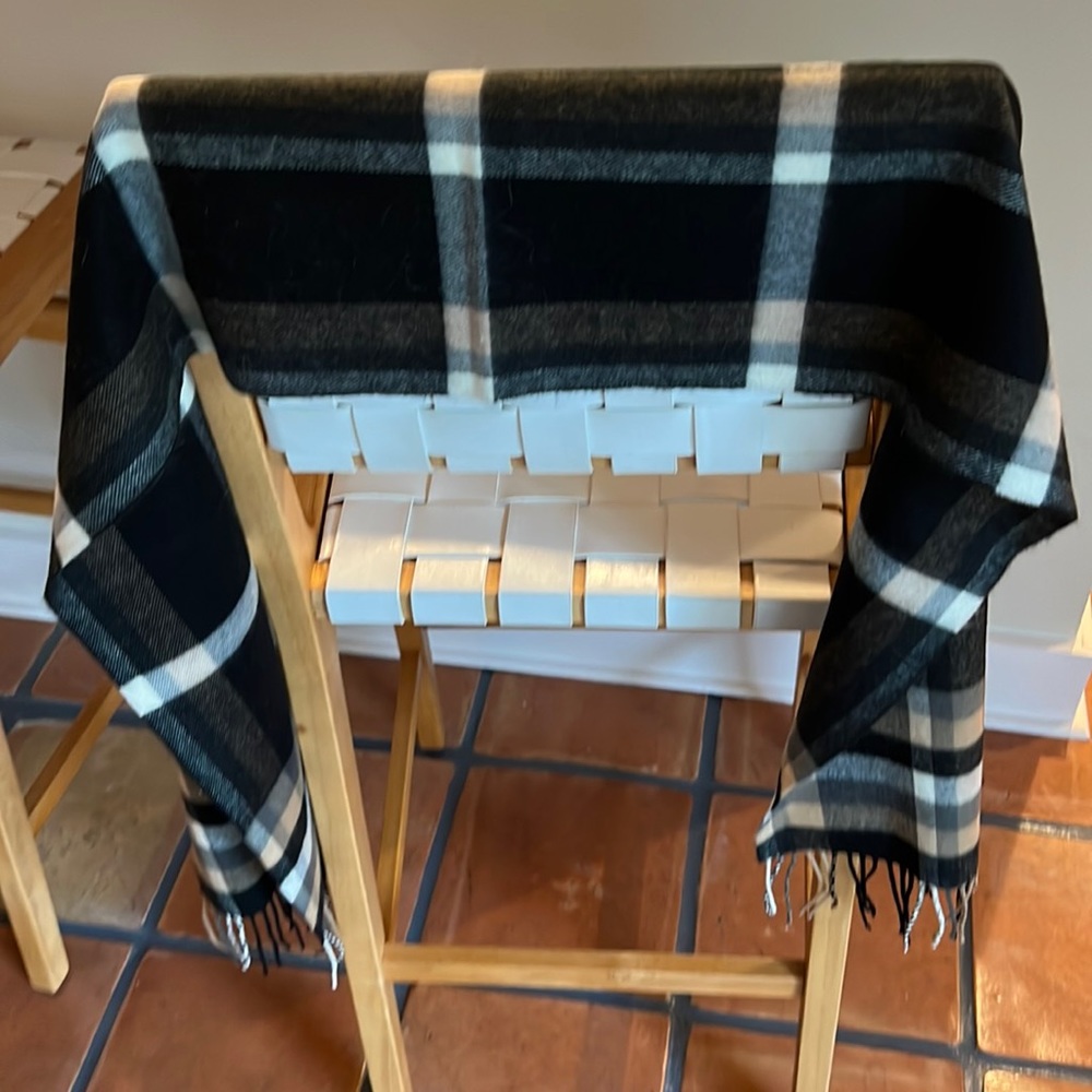 100% Cashmere scarf